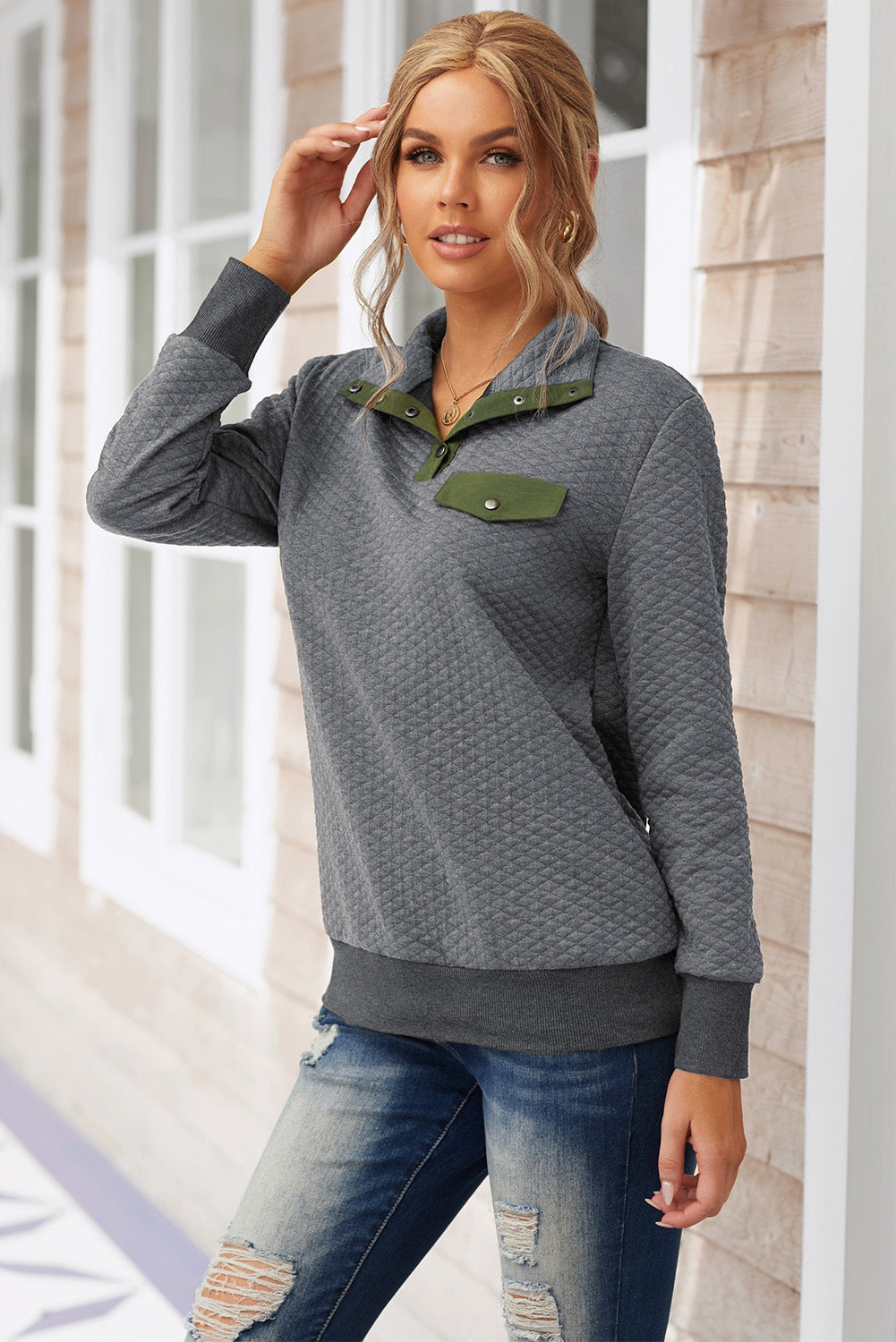 Gray Quilted Snaps Stand Neck Pullover Sweatshirt