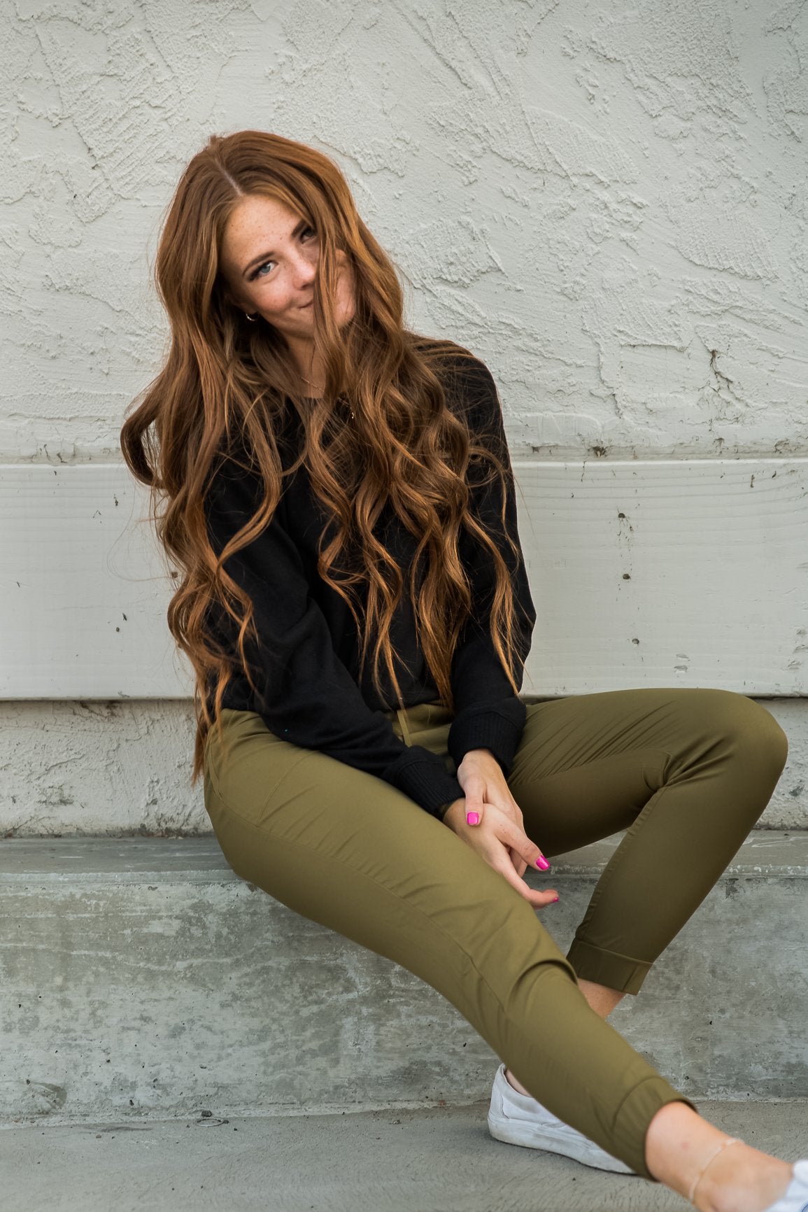 DT UPTOWN Lightweight Joggers in Olive Green - Craze Trends