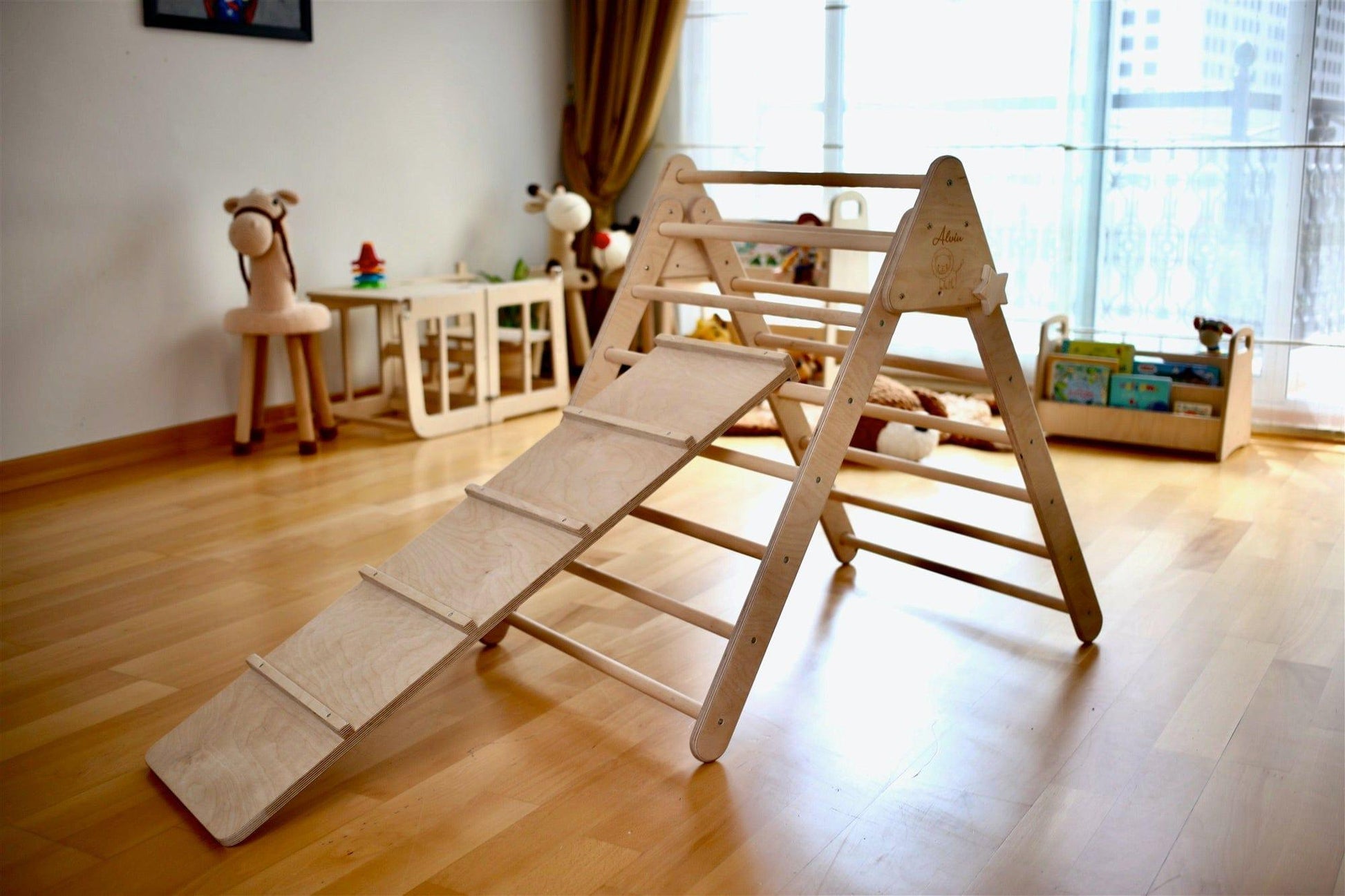 Climbing Triangle and Ladder Ramp - Craze Trends