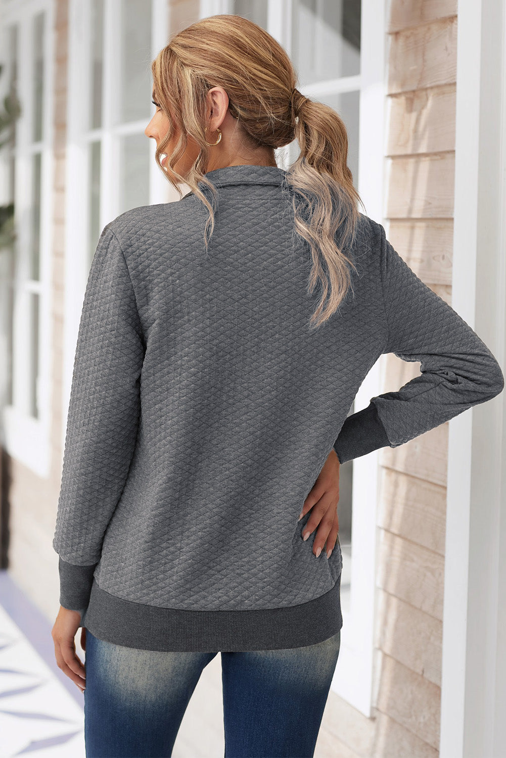 Gray Quilted Snaps Stand Neck Pullover Sweatshirt