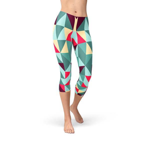 Womens Capri Leggings w/ Geometric Triangles - Craze Trends